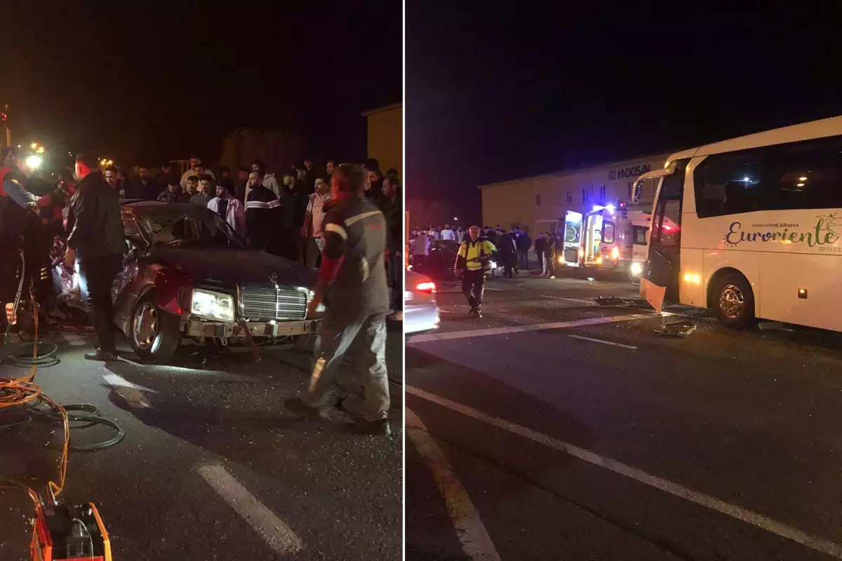 Tam Bir Can Pazari Tur Otobusu Ve Otomobil 19279392 3675 Amp