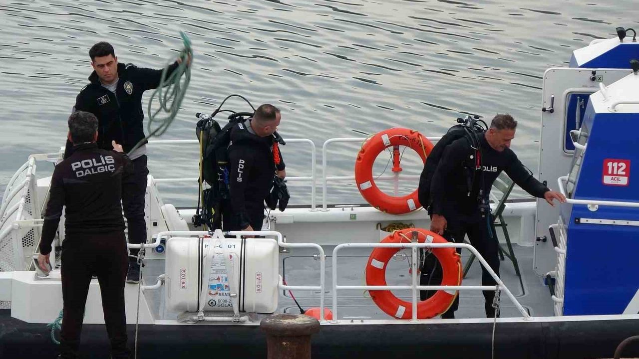 Trabzon Da Kayip Is Insani Goktan Altuntas Icin Denizde Arama Calismalari Suruyor 1200 341860