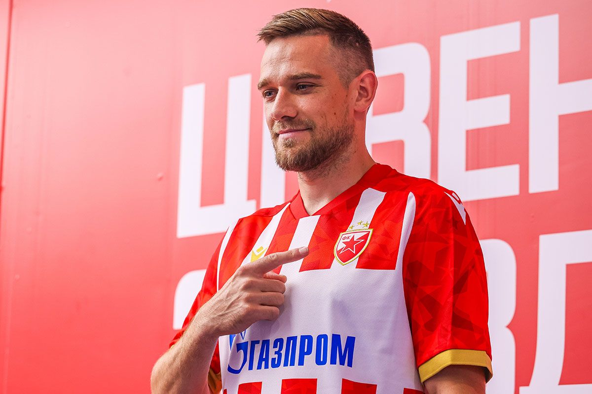 Trabzonsporda Timi Max Elsnik Radara Takildi3 1732006077