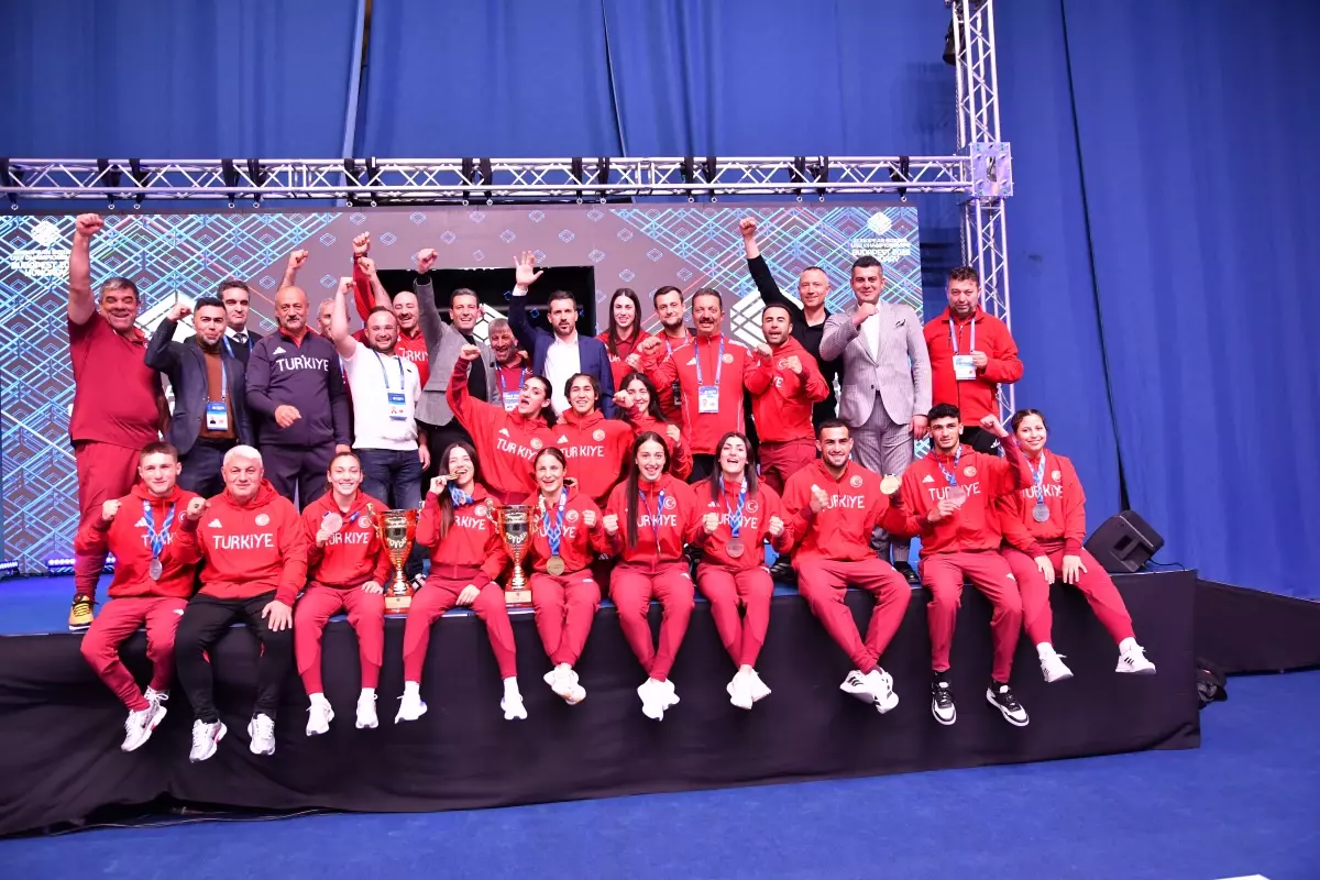 U23 Kadin Ve Erkek Boks Milli Takimlari Avrup 19308123 Amp