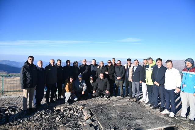 Yanan Kirklar Mescidi Nin Yerine Yenisi Yapilacak 19308752 3117 M