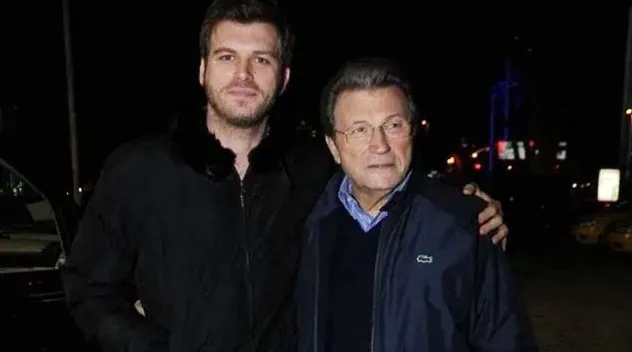 0X0 En Karizmatigi Onlar Benzerlikleri Cok Konusuluyor Iste Unlulerin Biricik Babalari 1737020210357