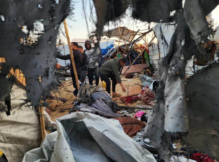 0X0 Son Dakika Katil Israil Ilaclari Sokmuyor Gazze Olumun Kiyisinda 1765167879787