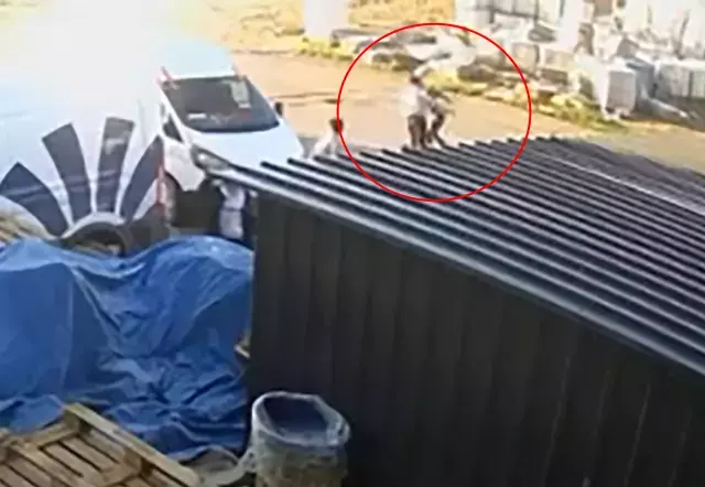 19 Yasindaki Genci Vahsice Oldurdu Once Darp 19355757 8396 M