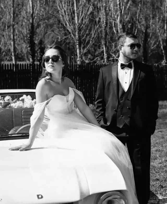 3 Ay Once Evlendigi Esinin Ardindan Kendisi D 3 19346506 O