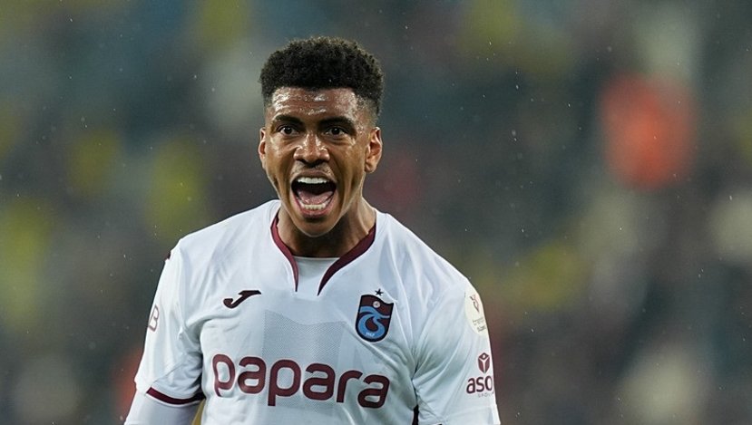 829X469 Felipe Augustonun Oyun Konsolunda Baslayan Hayali Gercek Oldutrabzonsporun Brezilyali Futbolcusu Felipe August 1766564382405