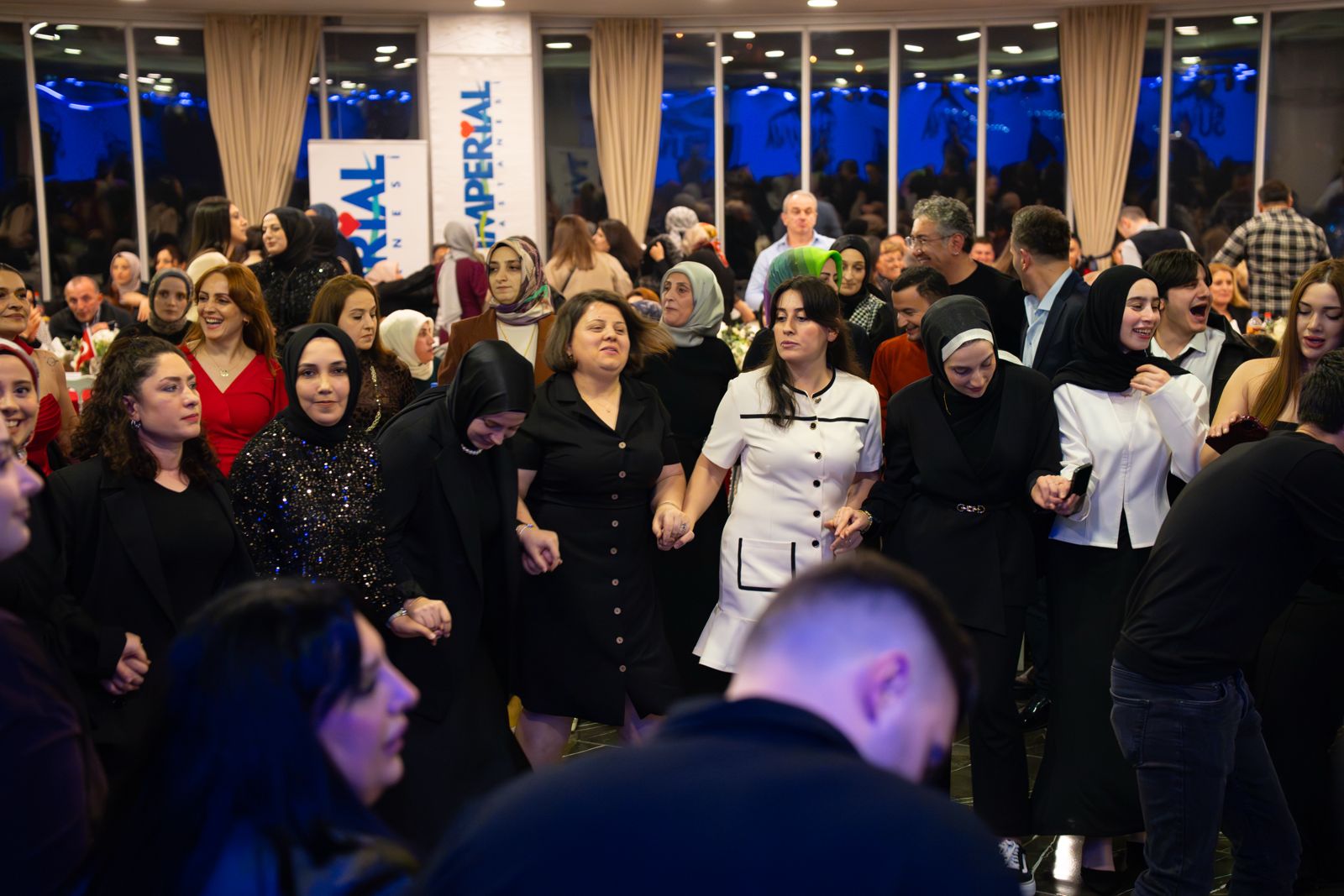 85A8Ca60 18F2 4690 A4Bd 2Ca1D82Cde90