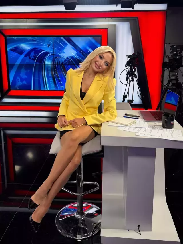 Ak Partili Isim Tepki Gostermisti Iste Giyimiyle 19364336 519 M