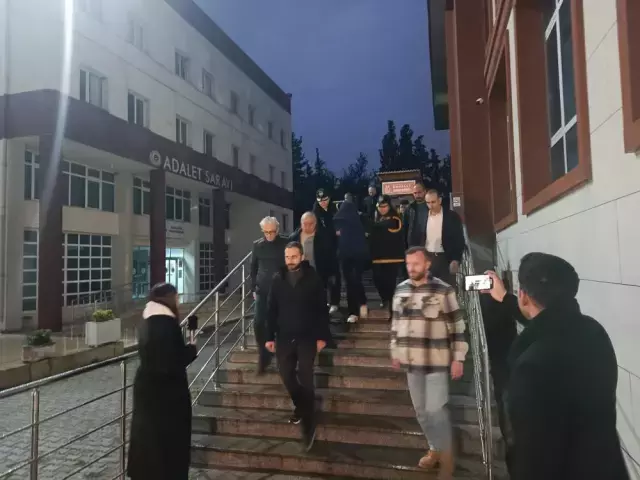 Annesi Gullu Yu Oldurmekten Tutuklanan Tugyan In 19353684 2738 M