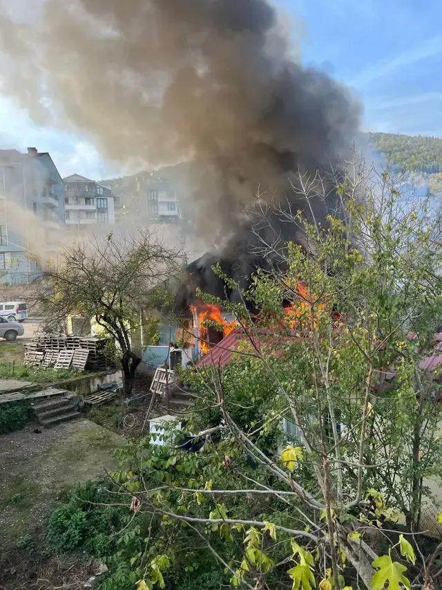 Cakmak Doldurmak Isterken Canindan Oluyordu 19368986 2855 M