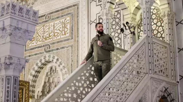 Devrimin Yil Donumu Emevi Camisi Nde Kardeslik 19333963 5526 M