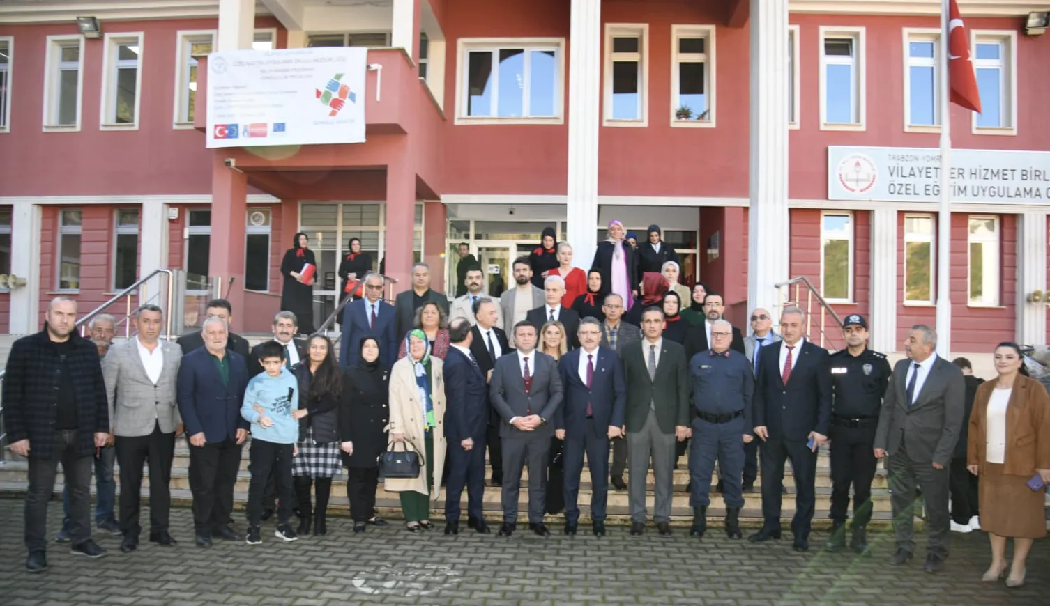 Ekran Resmi 2025 12 04 132805