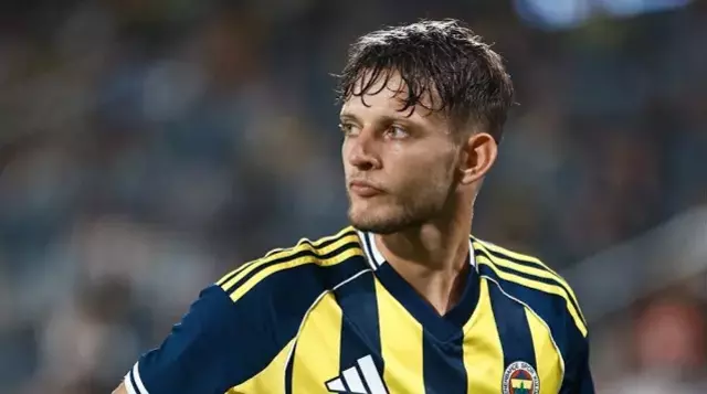 Fenerbahce De Deprem Iki Isim Biz Gidiyoruz 19353349 1456 M