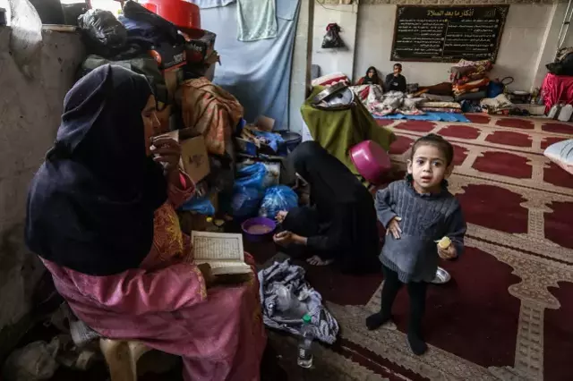 Gazze De Ateskese Ragmen Cocuklarin Trajedisi 19339995 876 M