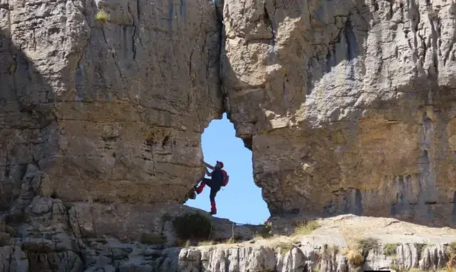 Giden Gelmez Daglari Nin Korkutan Ucurumlari 2 19385760 O