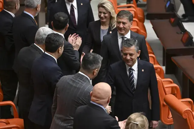 Imrali Gerginligi Sonrasi Tbmm De Dikkat Ceken 19335514 1599 M