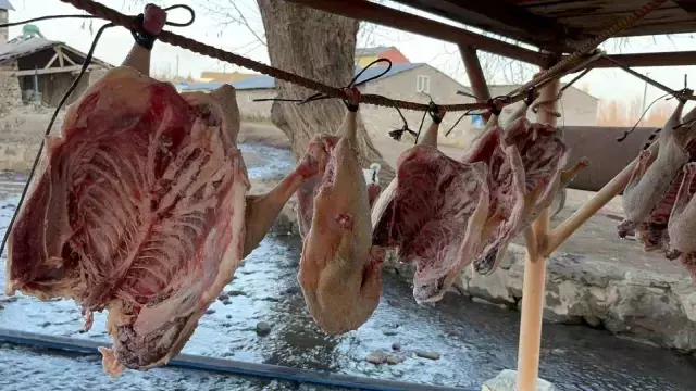 Kars Kazi Geleneksel Yontemlerle Kurutuluyor 7 19328970 O