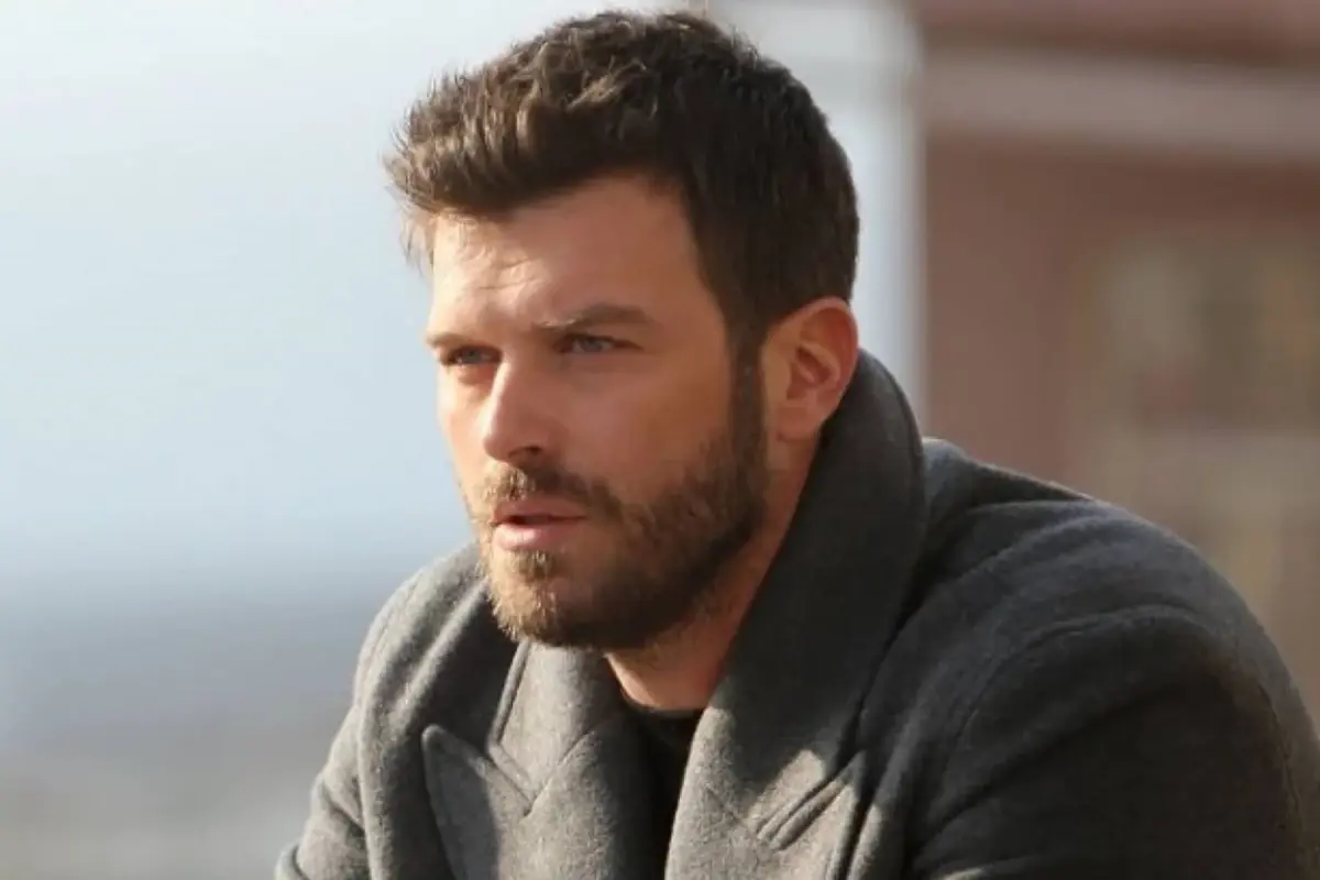 Kivanc Tatlitug Un Banka Reklami Kazanci Dudak 19370142 6862 Amp