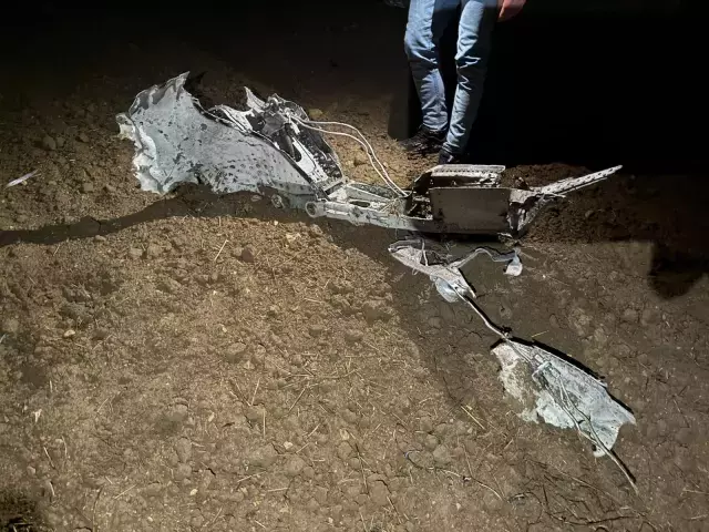 Libya Askeri Heyetini Tasiyan Ucagin Kara 19385803 1228 M-2