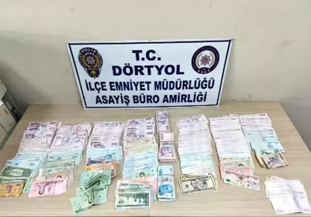 Masaj Salonunda Fuhsa Suruklenen 9 Yabanci Uy 4 19309416 O