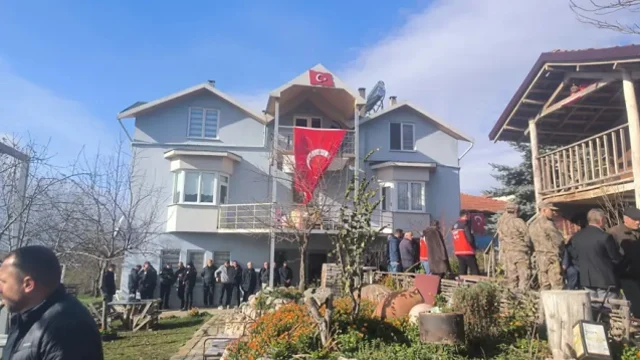 Ozel Harekat Polisini Sehit Eden Hainlerin Suc 19335473 7191 M