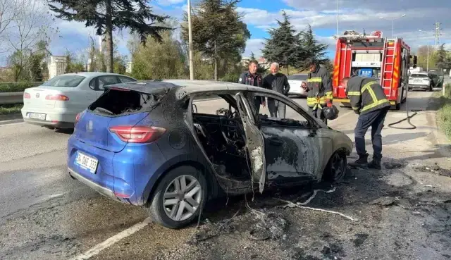 Samsunsporlu Musaba Nin Otomobili Alev Alev Y 2 19334513 O