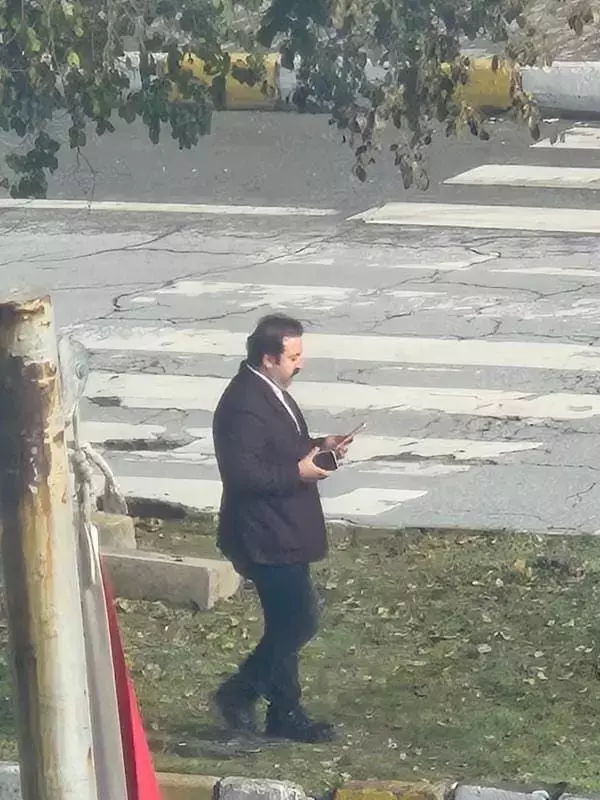 Sirdanci Mehmet Yayaya Carpti Kadinin Kolu Ve 19343760 4422 M