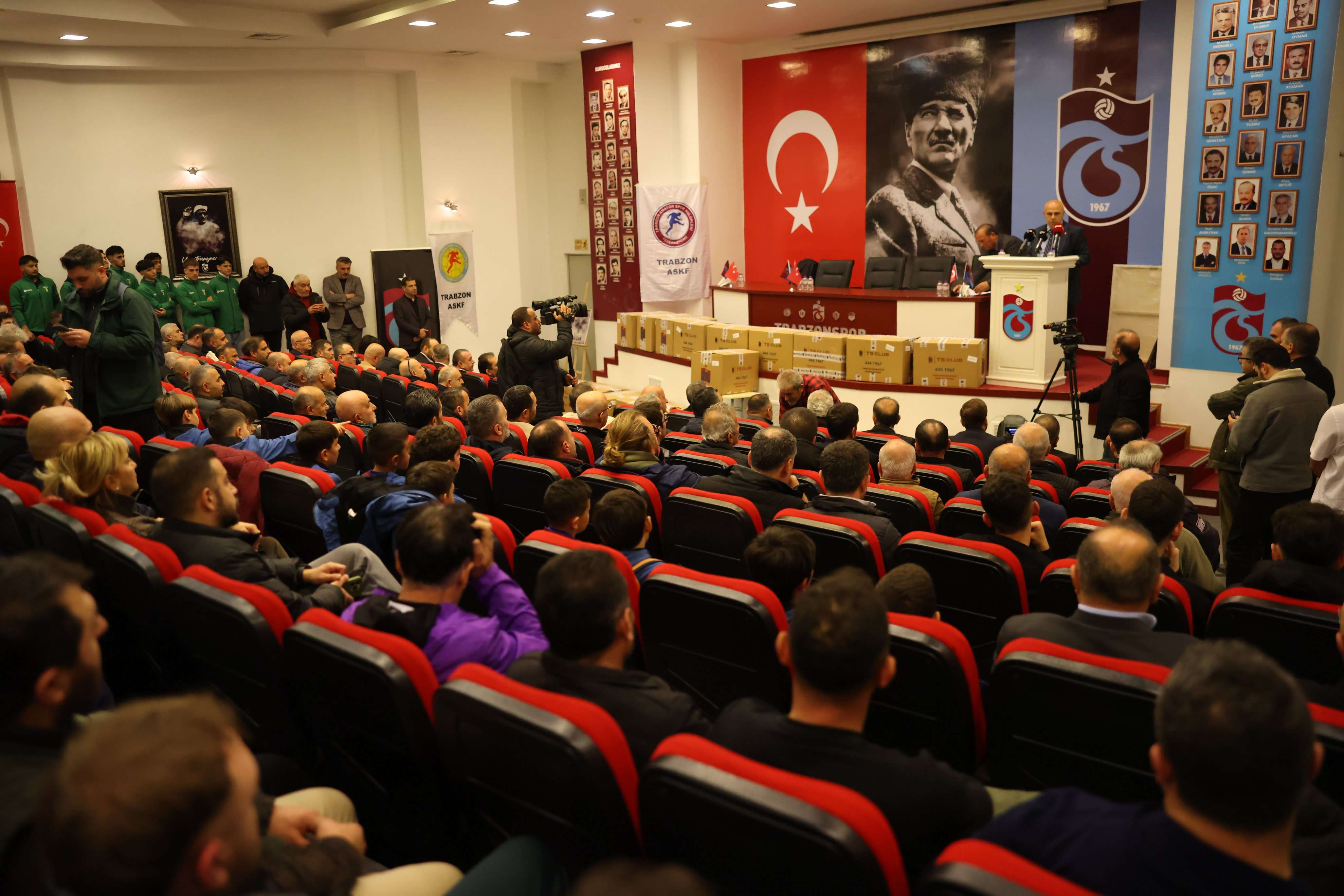 Trabzonspor D23B8A442940400B9Bc9B15011A0270A