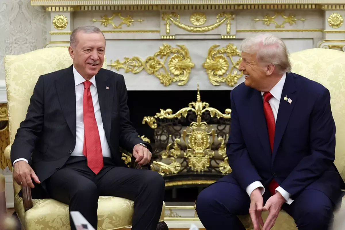 Trump Erdogan A Yine Ovguler Dizdi 19340329 1557 Amp