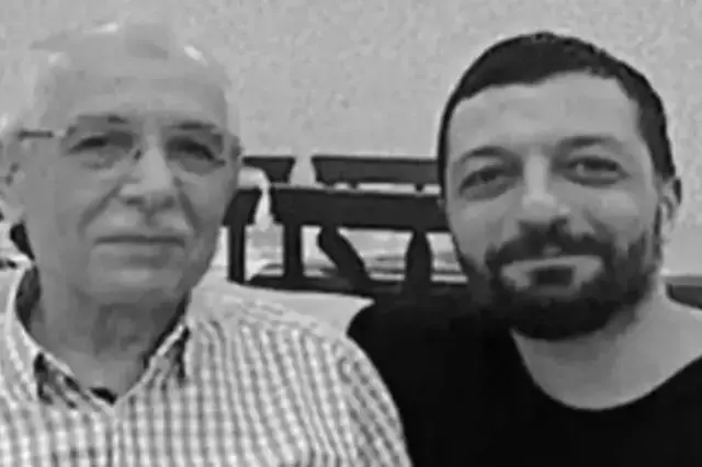 Unlu Sarkici Mehmet Erdem In Aci Gunu Aldigi 19341590 380 M