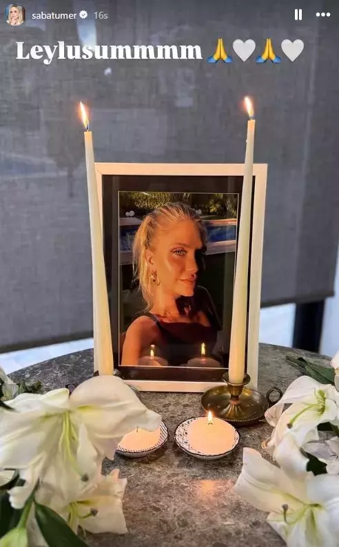 Uykunda Vefat Etti Saba Tumer Cenazede 19382234 2775 M