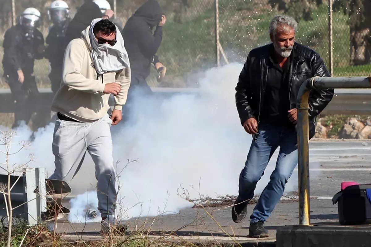 Yunanistan In Girit Adasi Nda Ciftciler 19336063 8131 Amp