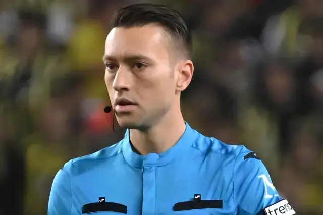 Zorbay Kucuk Un Aralarinda Oldugu 10 Supheli Adli 19337032 3793 M