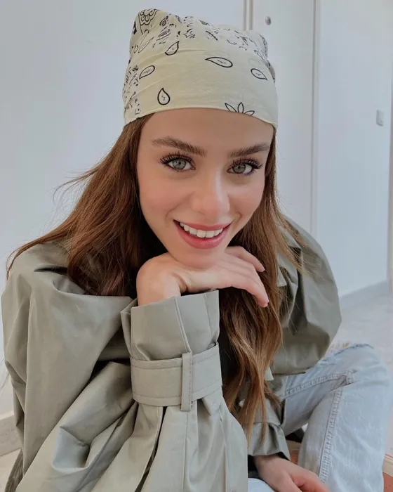 0X0 9 Yasinda Hayatinin Kirilma Noktasini Yasadi Oyuncu Ilayda Alisandan Duygusal Aciklama O Kayiptan Sonra Anne B 1768118473074