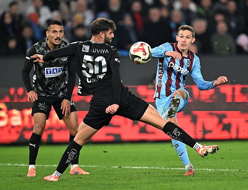 0X0 Trabzonsporda 3 Ayrilik Birden Yasanacak 1767789135624