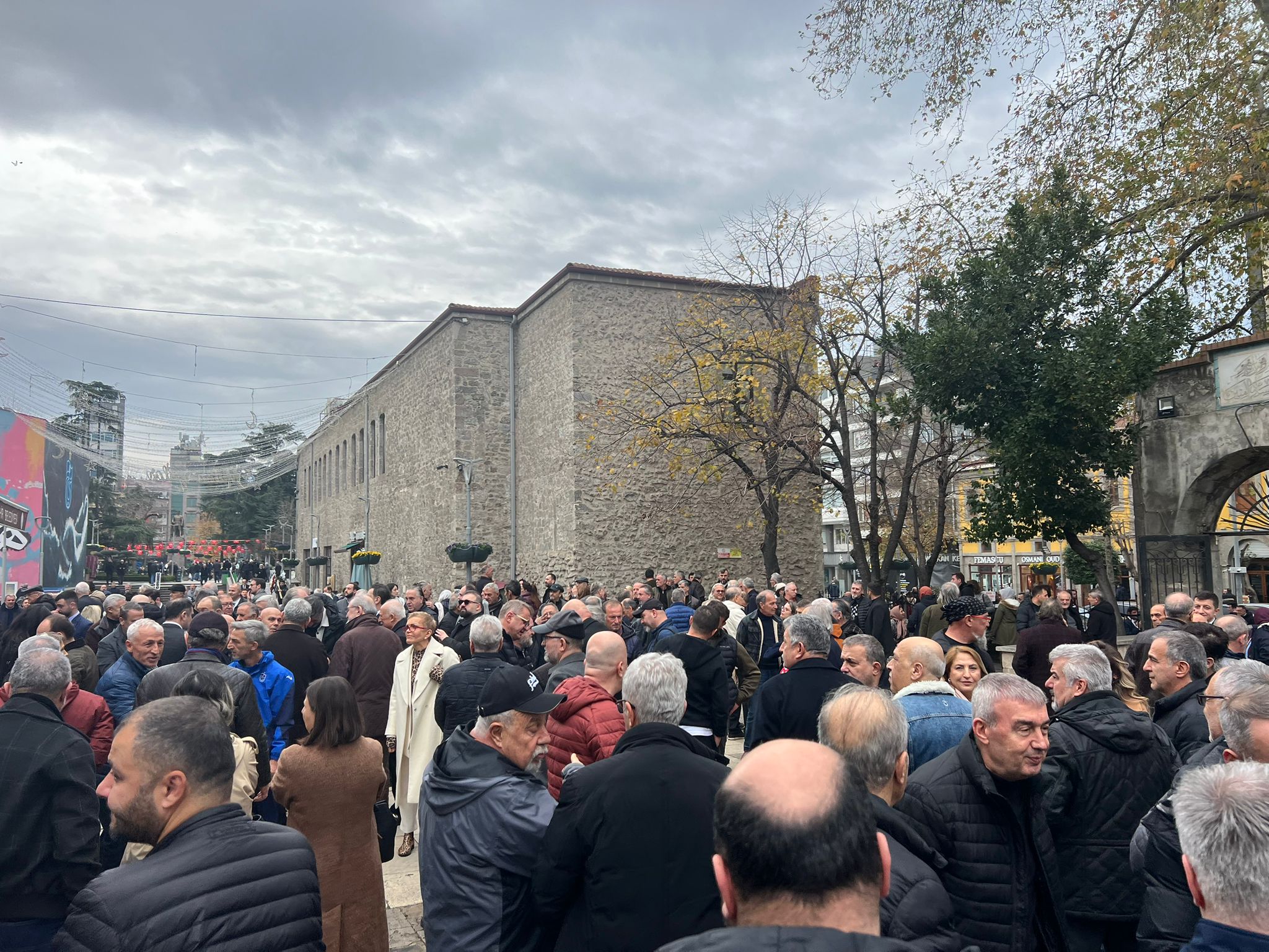 2C437F0D Ebdd 49F9 Acc8 Fc9C94A95826