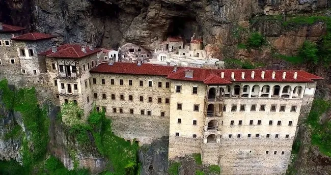 650X344 Sumelaya Ziyaretci Akini Gectigimiz Yil 514 Bin Kisi Ziyaret Etti 1768117650021