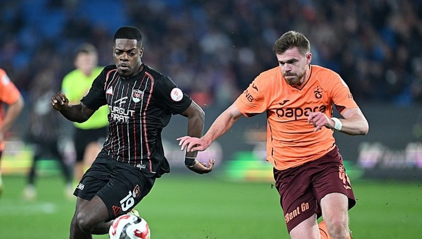 829X469 Benficadan Transferde Flas Batagov Hamlesi 1767217568116