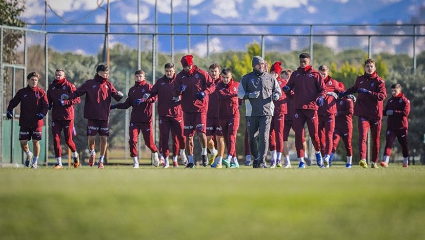 829X469 Trabzonspor Super Kupa Yari Finalinde Galatasaray Ile Karsi Karsiya Gelecek 1767509671028