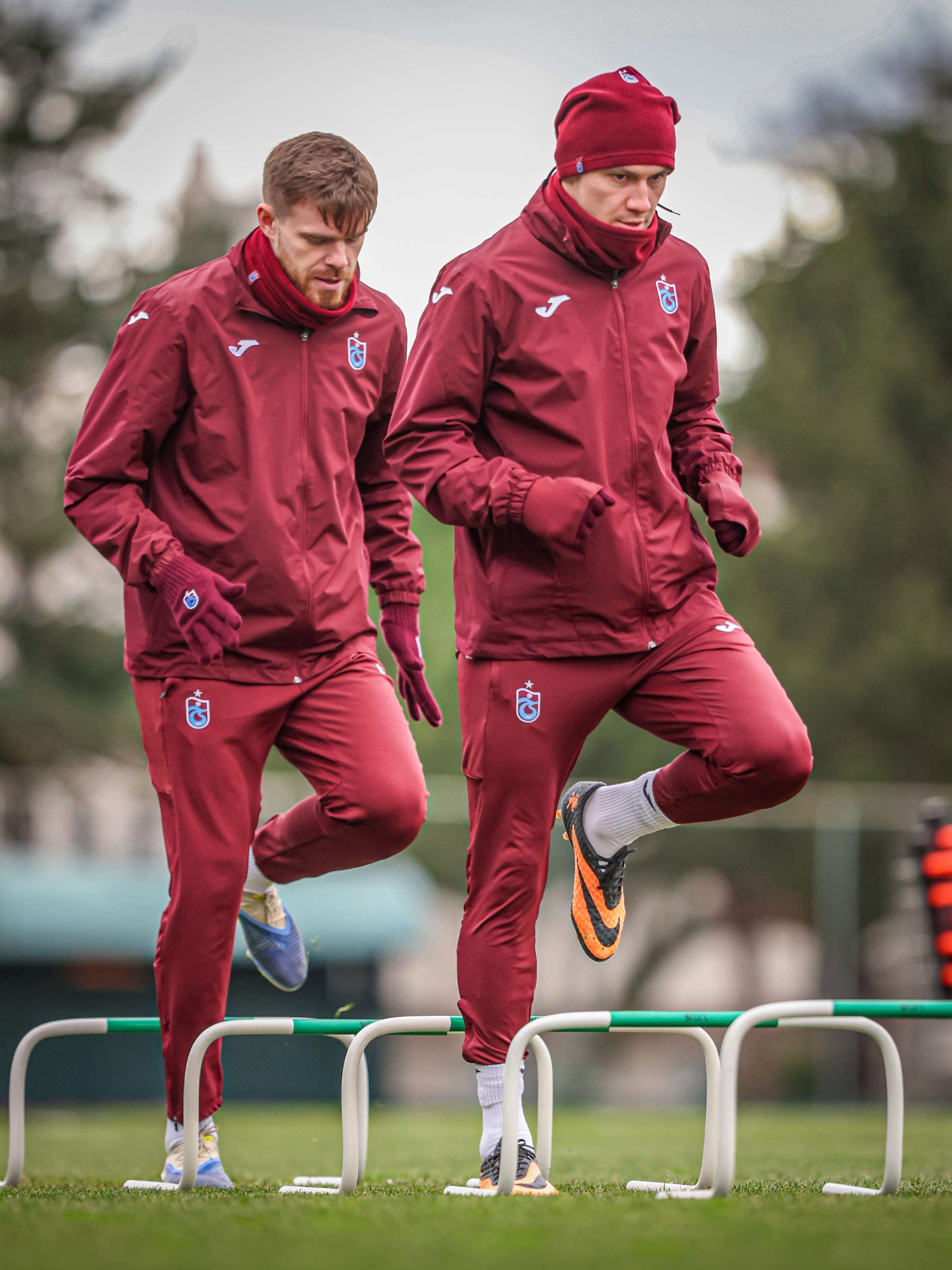 90Aa3C46C46F4E87B7B0F8E7E85Cd24E