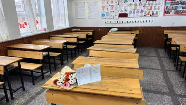 Babalarinin Oldurdugu Kardeslerin Karneleri 19468963 826 M