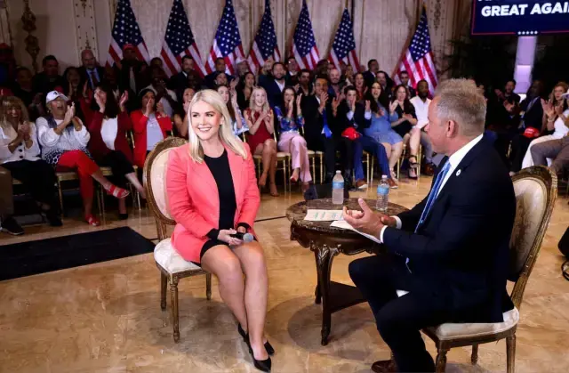 Beyaz Saray Tarihinin En Genc Basin Sozcusu 19437507 2454 M