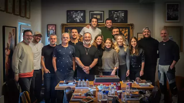 Cem Yilmaz Gora 4 Gora Nin Kadrosunu Paylasti 19448501 7949 M