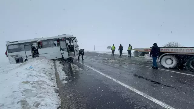 Cenaze Yolunda Can Pazari 19456839 6256 M