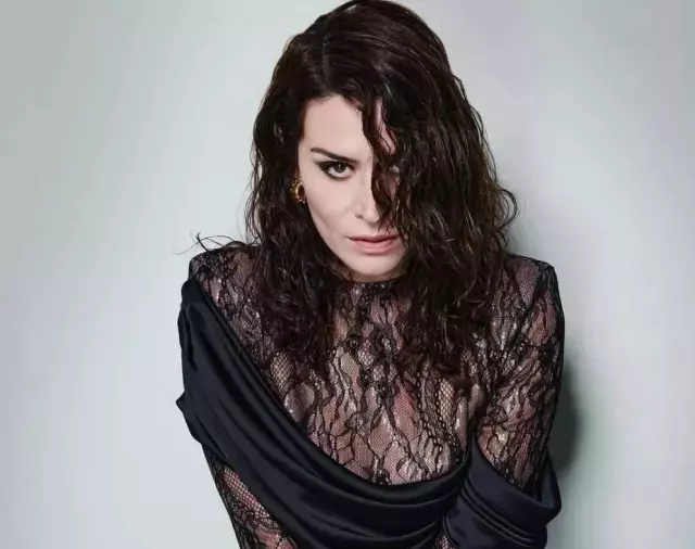 Dem Lilerin Sac Orme Akimina Unlu Oyuncu Da Dahil 19495040 4922 M