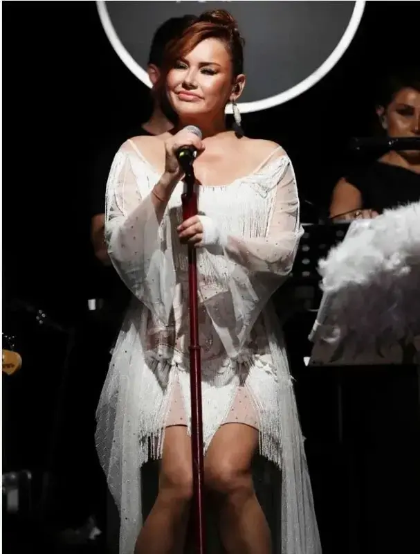 Deniz Seki Den Hapse Giren Adamdan Sanatci Olmaz 19485013 6960 M