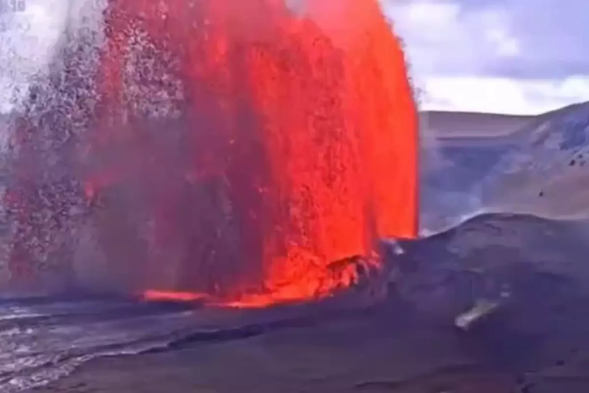 Dev Yanardagi Durmuyor 6 Saat Boyunca Lav 19502196 9087 Amp