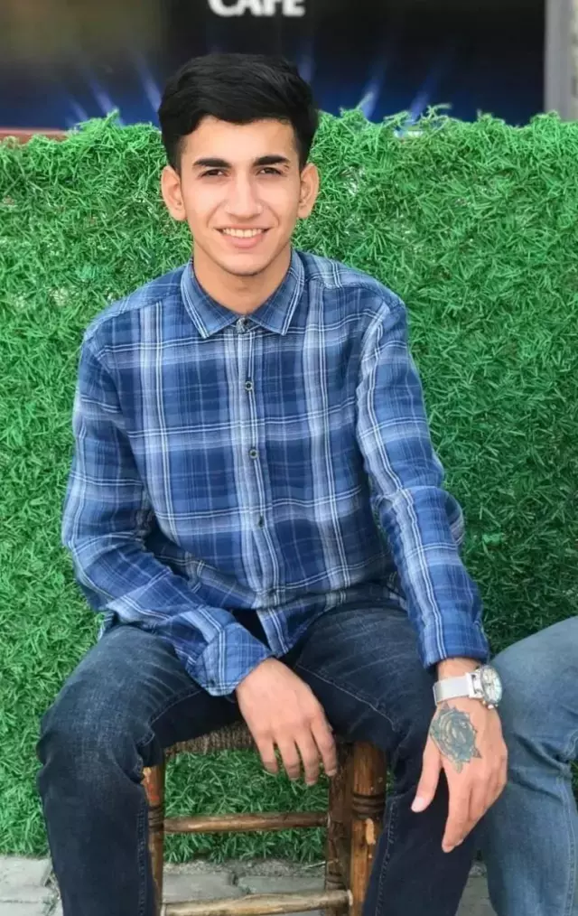 Dovme Sildirmek Isterken Kabusu Yasadi Elindeki 19426627 4718 M