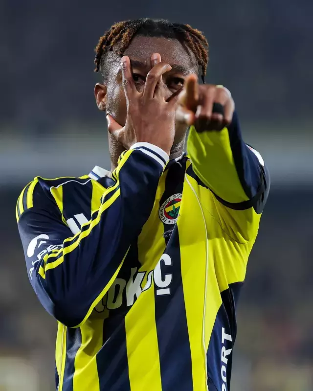 Fenerbahce De Super Kupa Finali Oncesi Surpriz 19447202 8312 M