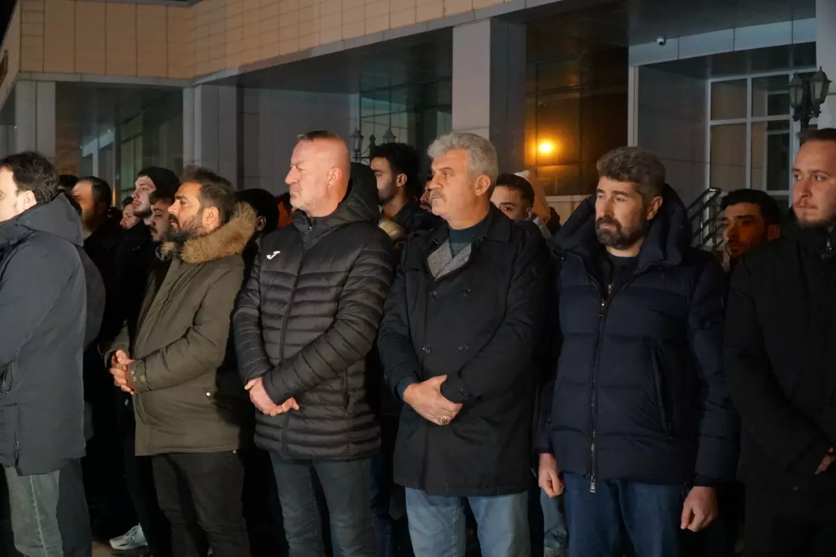 Gumushane De Akademisyen Evinde Olu Bulundu 19436683 Amp